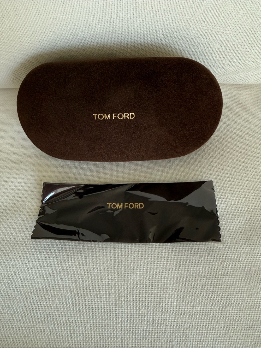 New! TOM FORD Sunglass Case - Picture 2 of 8